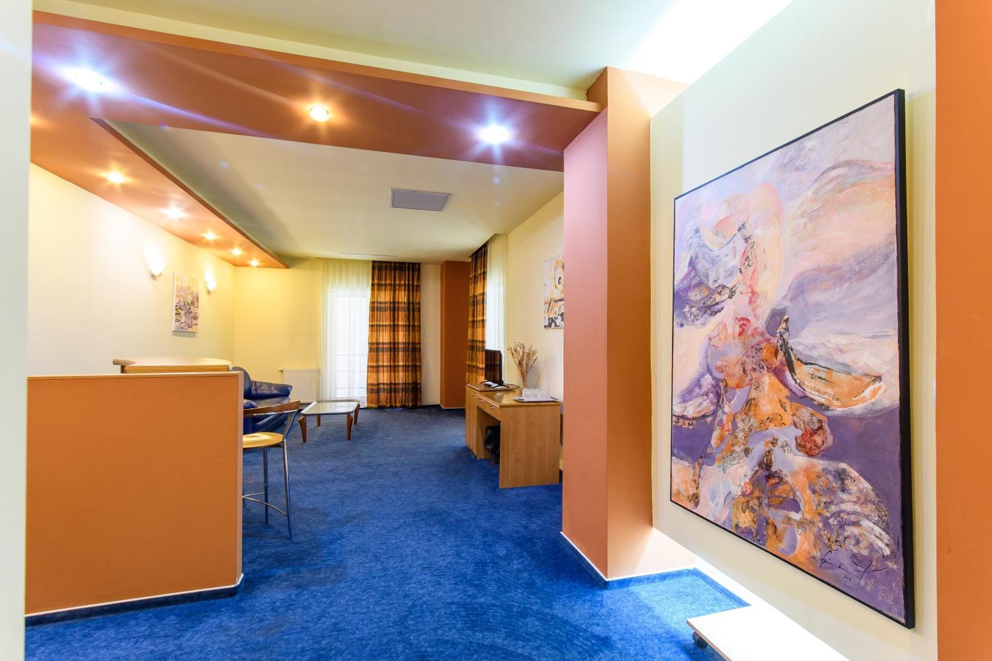 Hotel Torontal Timisoara Bagian luar foto