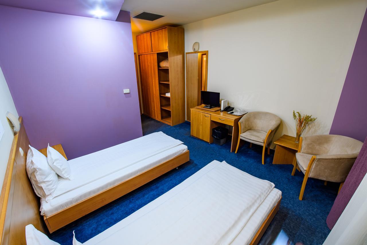 Hotel Torontal Timisoara Bagian luar foto