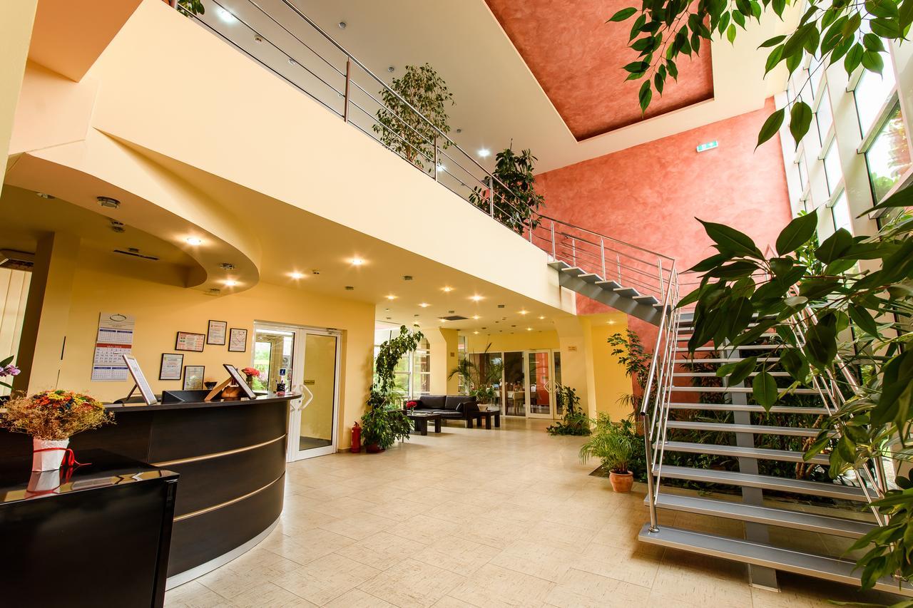 Hotel Torontal Timisoara Bagian luar foto