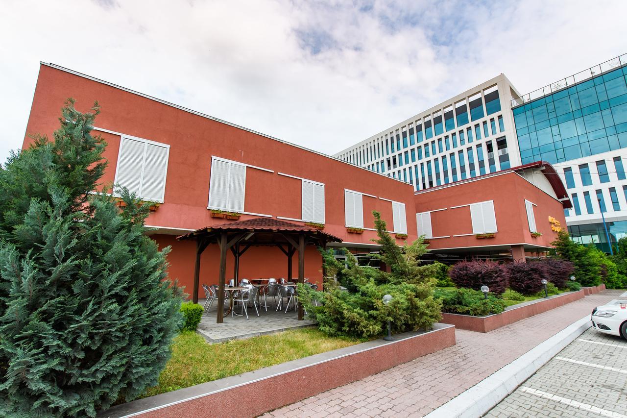Hotel Torontal Timisoara Bagian luar foto